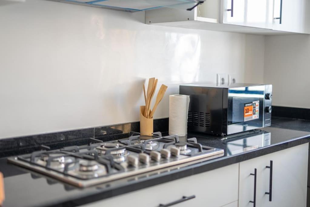 Cozy 2br Getaway In Center *