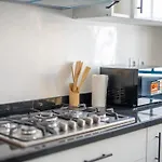 Cozy 2Br Getaway In Rabat Center